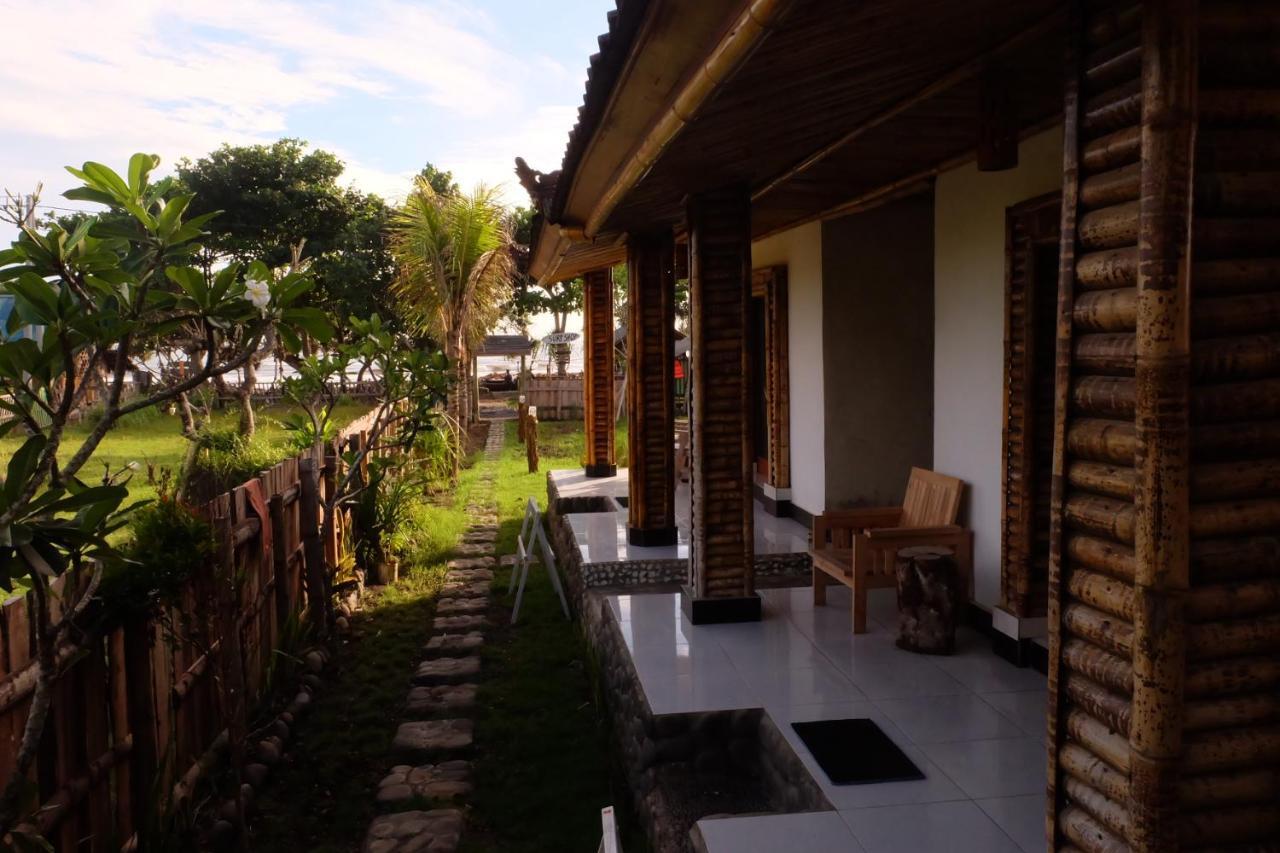 The Nyamo Surf & Stay Pulukan Exterior photo